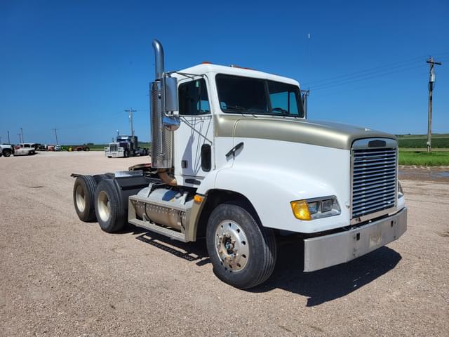 Image of Freightliner Undetermined equipment image 1