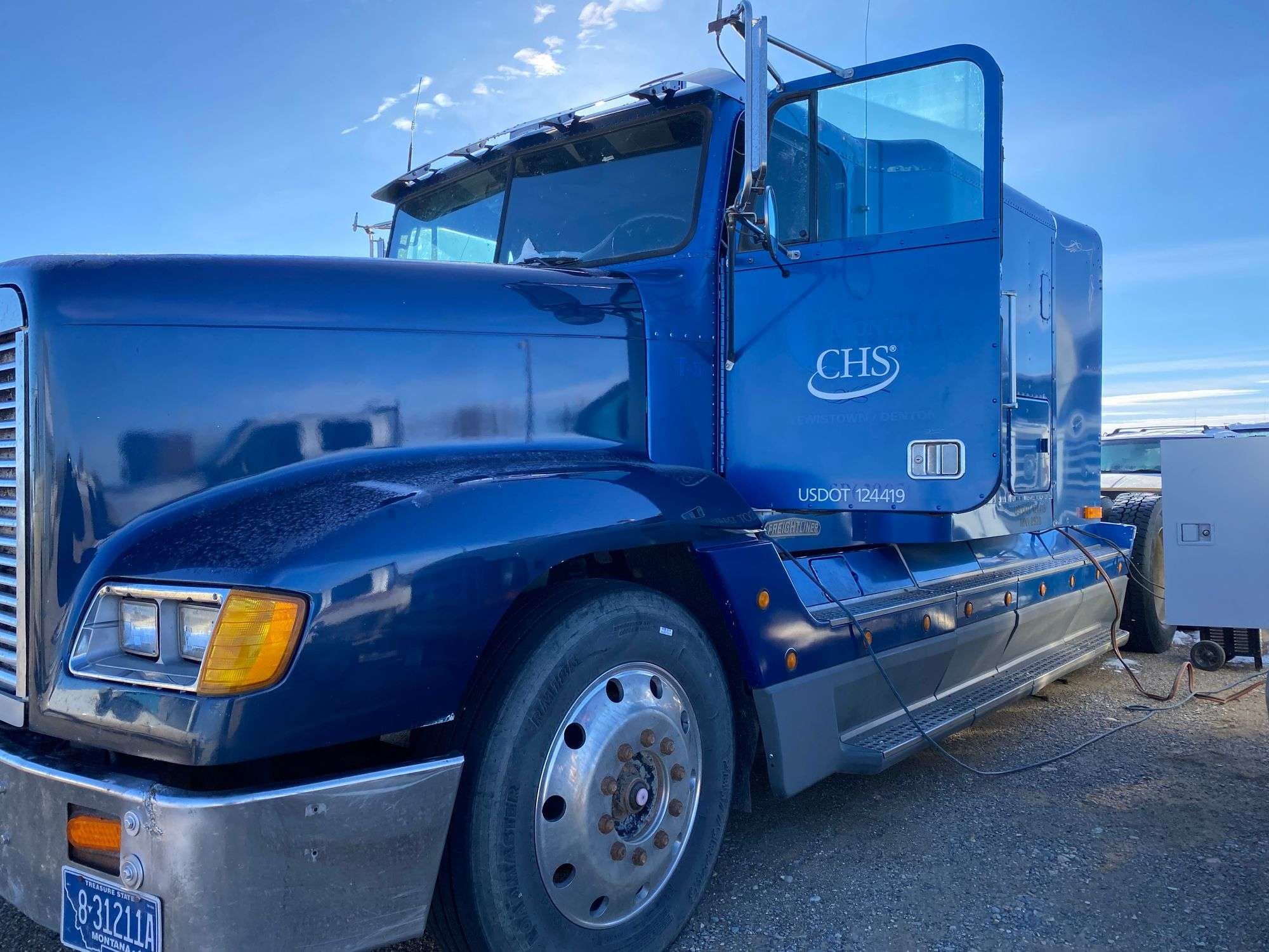 1995 Freightliner DS999 Equipment Image0