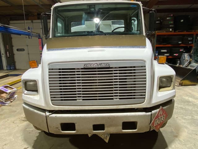 Image of Freightliner FL70 equipment image 1