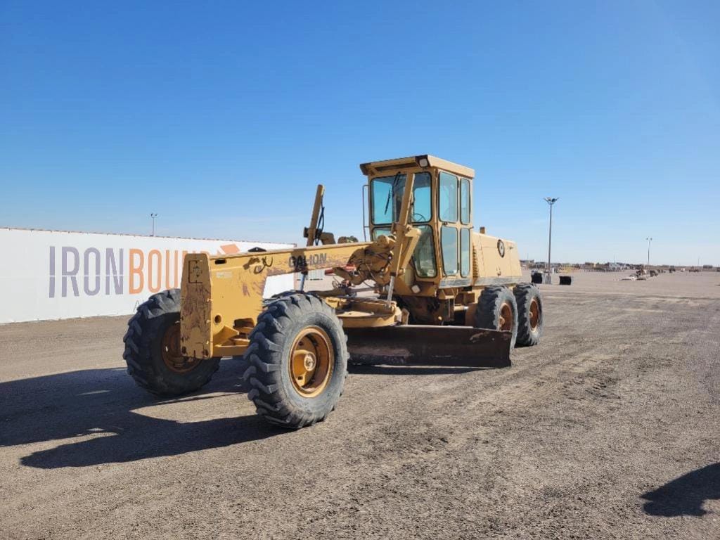 1995 Galion 850 Equipment Image0