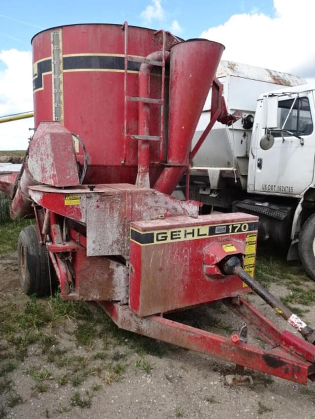 Image of Gehl 170 equipment image 1
