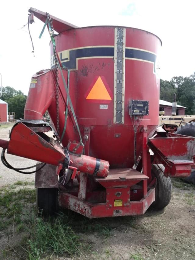 Image of Gehl 170 equipment image 3