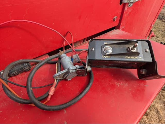 Image of Gehl 1870 equipment image 2