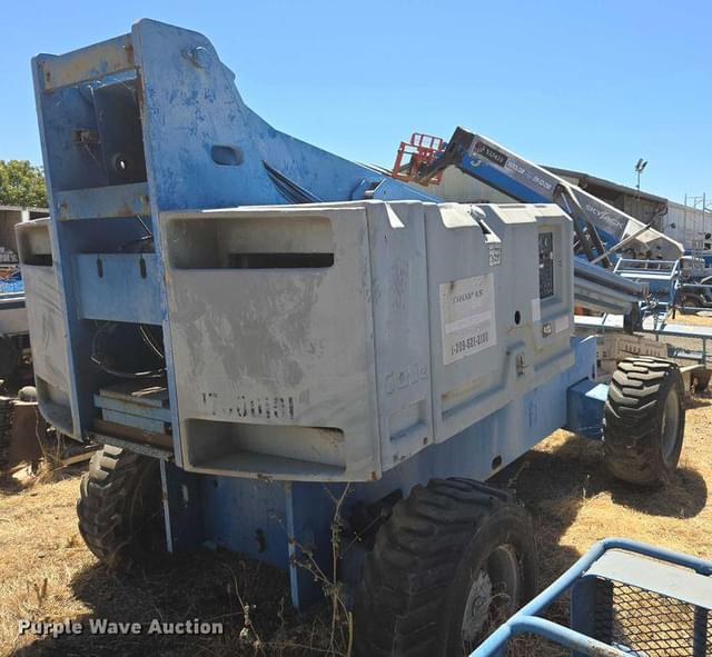 Image of Genie S-60 equipment image 4