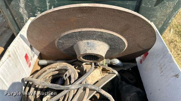 Main image Gleaner R72 106