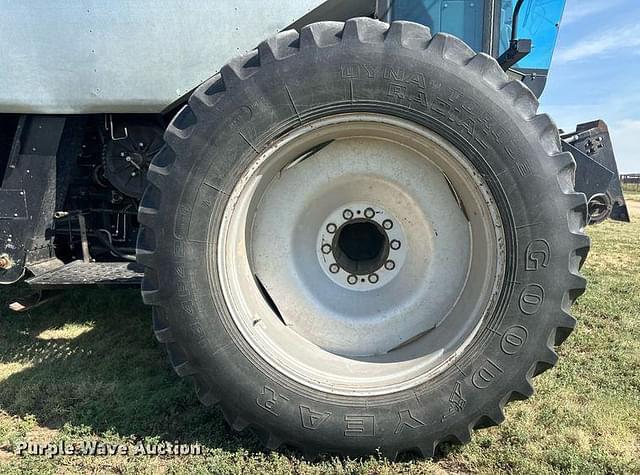 Thumbnail image Gleaner R72 91