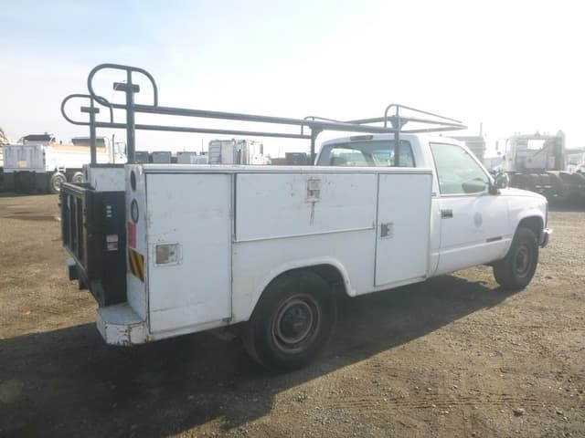 Image of GMC 2500 equipment image 2