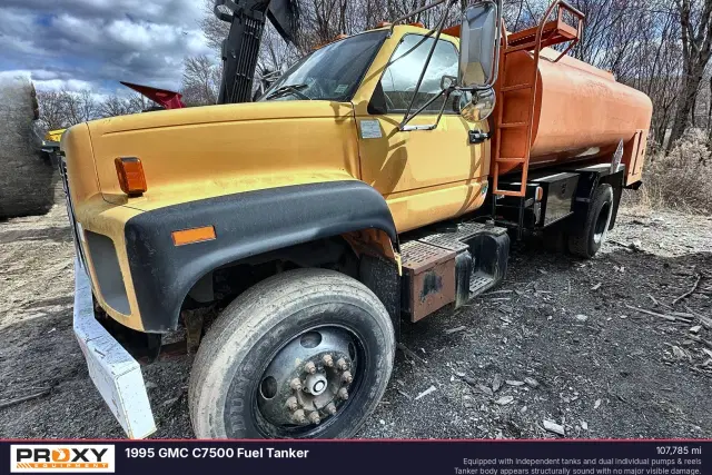 Image of GMC C7500 equipment image 2