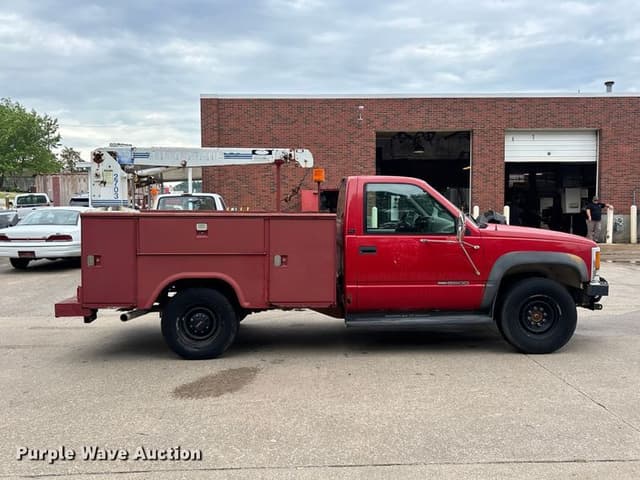 Image of GMC 2500 equipment image 3