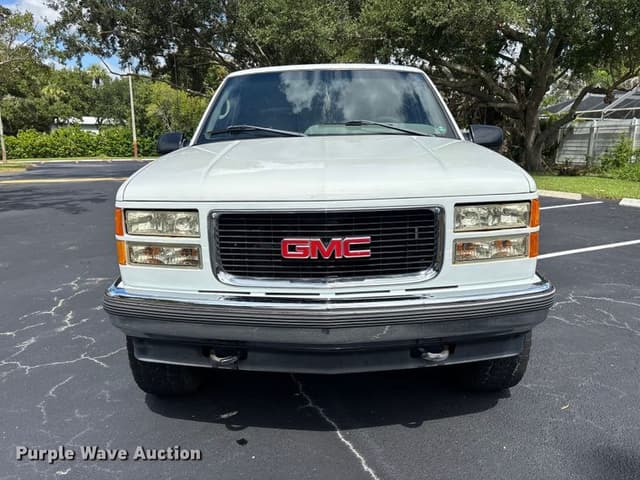 Image of GMC 1500 equipment image 1