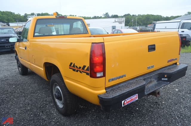 Image of GMC 2500 equipment image 1