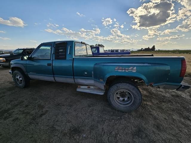Image of GMC 3500 equipment image 3