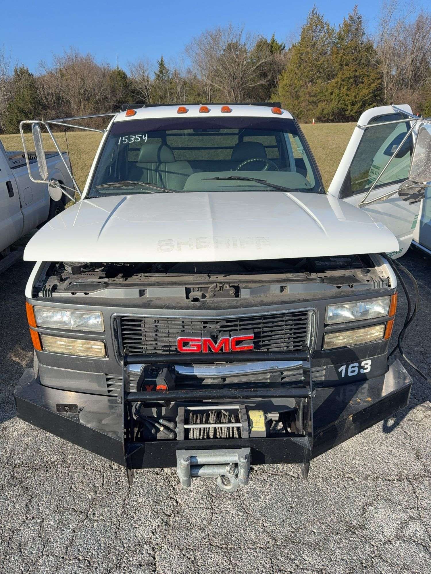1995 GMC 3500 Equipment Image0
