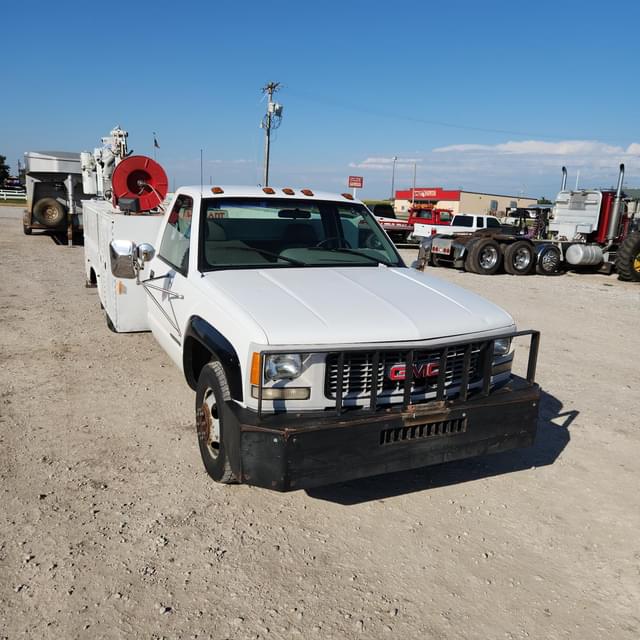 Image of GMC 3500 equipment image 1