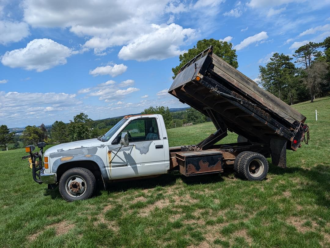 Image of GMC Sierra Primary image