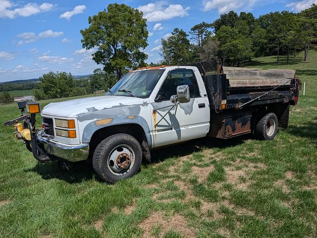 Image of GMC Sierra equipment image 1