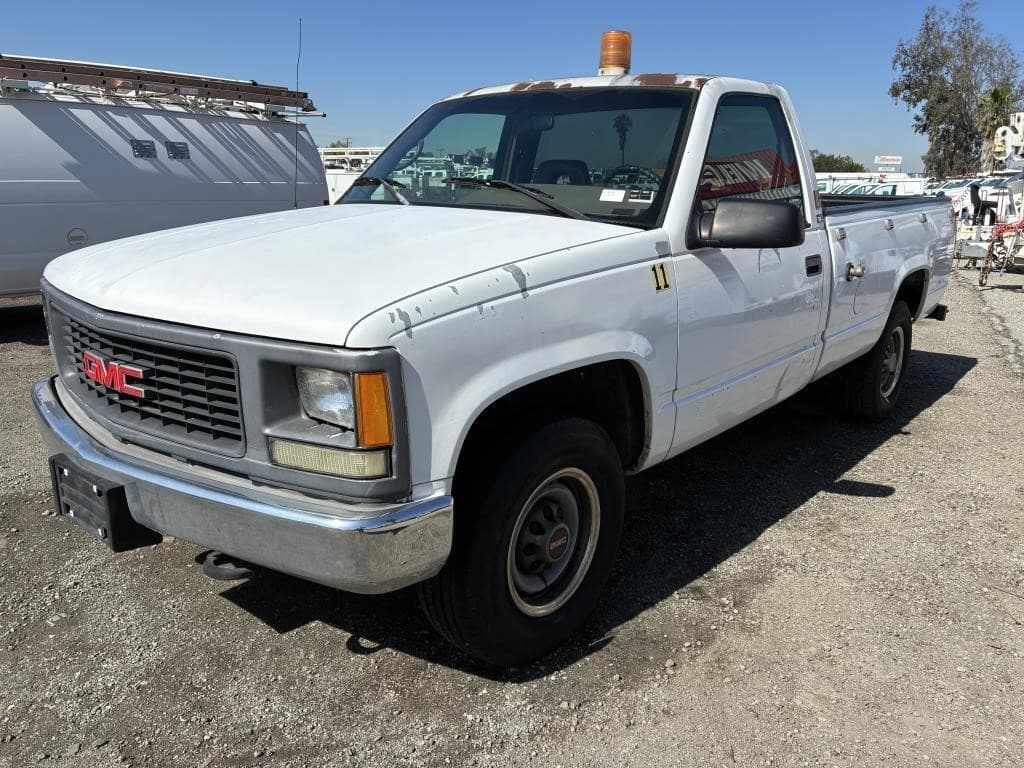 Image of GMC Sierra Primary image