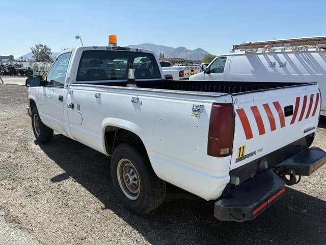 Image of GMC Sierra equipment image 3