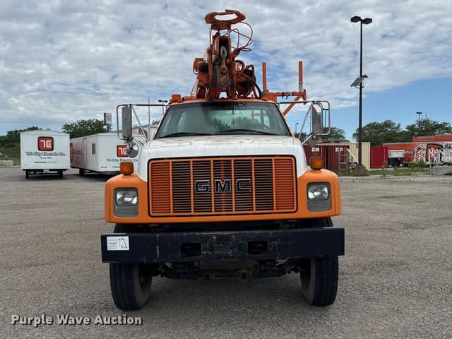 Image of GMC C6500 equipment image 1