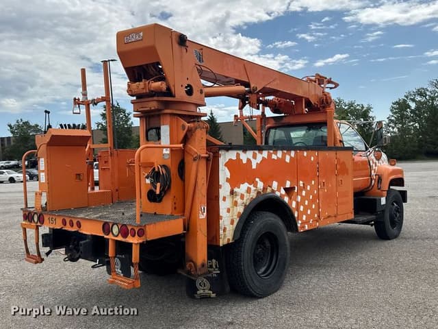 Image of GMC C6500 equipment image 4