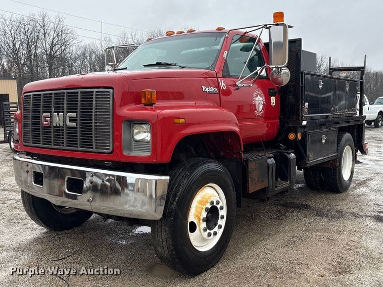 1995 GMC TopKick C7 Equipment Image0