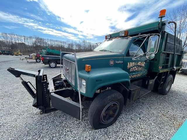 Image of GMC Topkick C7500 equipment image 1