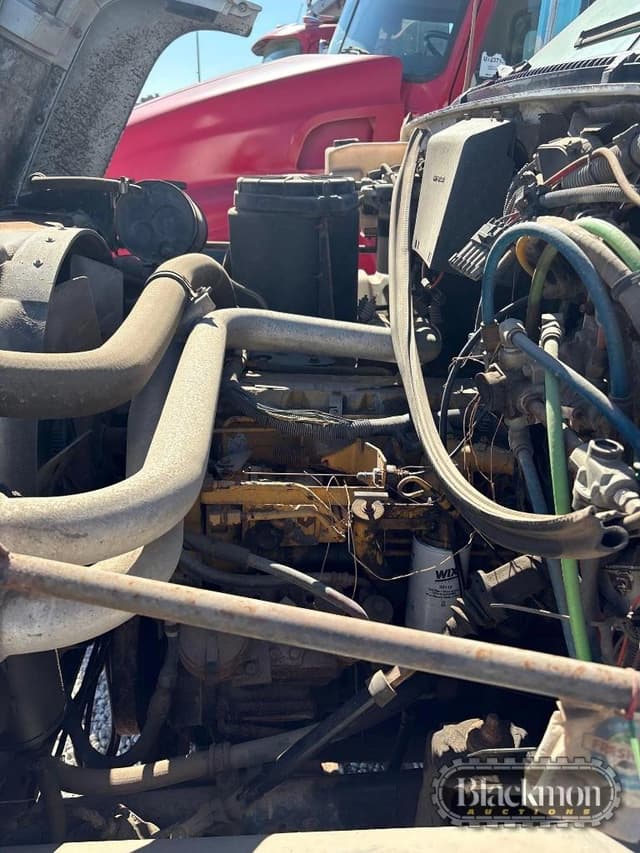 Image of GMC Topkick equipment image 4