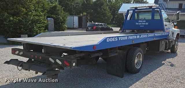 Image of GMC Topkick equipment image 4