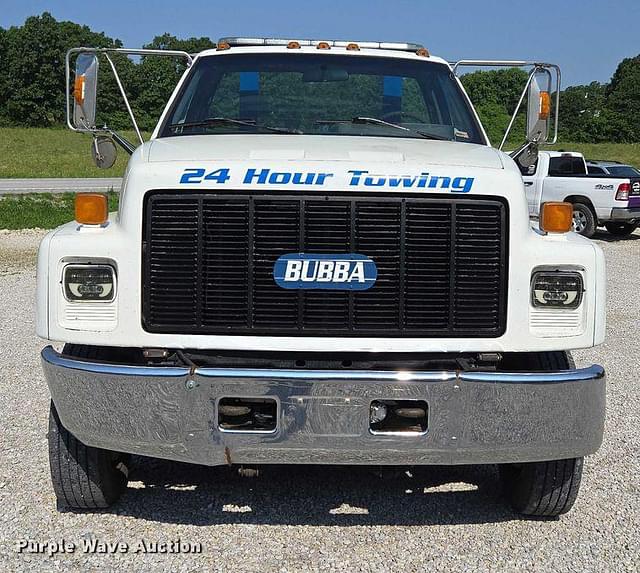 Image of GMC Topkick equipment image 1