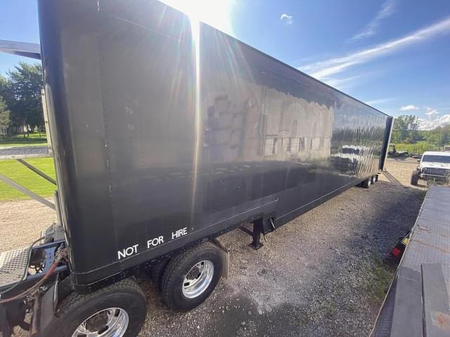 Image of Great Dane Enclosed Car Carrier equipment image 2