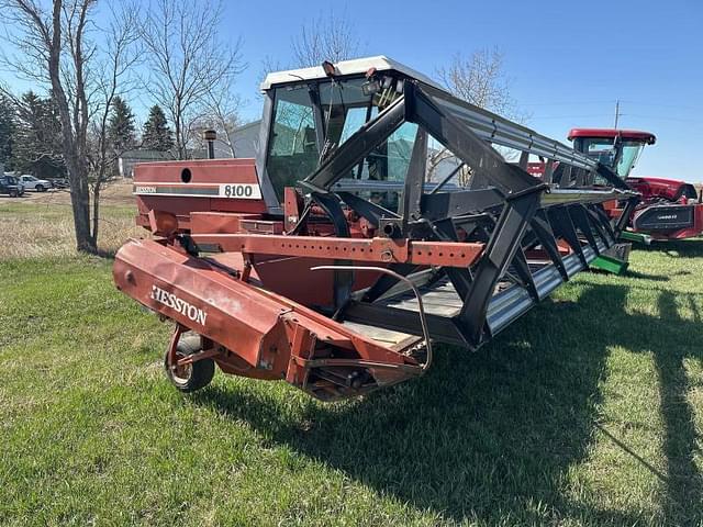 Image of Hesston 8100 equipment image 4