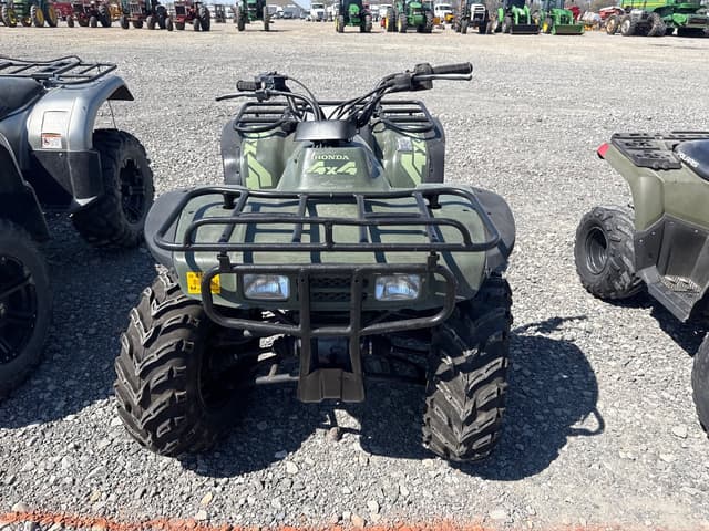 Image of Honda 300 equipment image 2