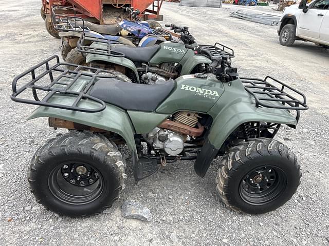 Image of Honda Fourtrax 300 equipment image 2