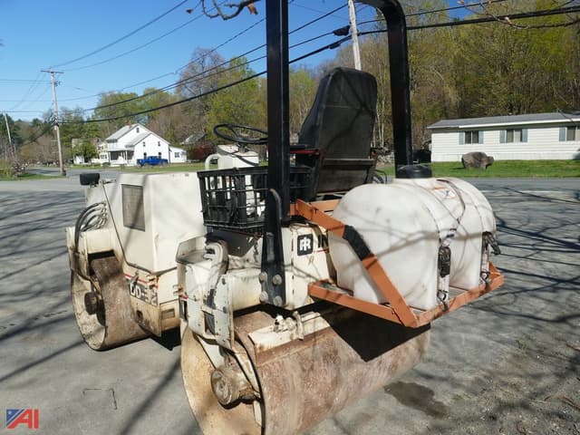 Image of Ingersoll Rand DD-32 equipment image 4
