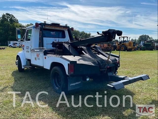Image of International 4500 equipment image 2