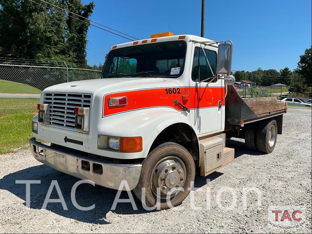 1995 International 4700 Equipment Image0
