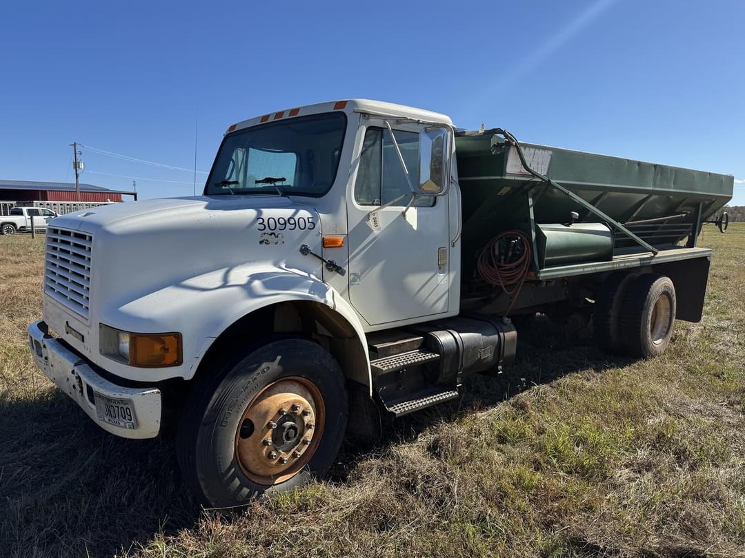 Image of International 4700 Primary image