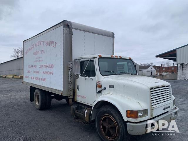 Image of International 4700 equipment image 3