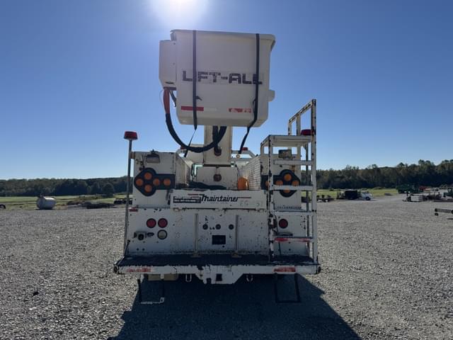 Image of International 4700 equipment image 3