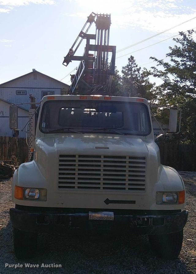 Image of International 4700 equipment image 1
