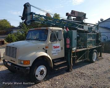 Main image International 4700