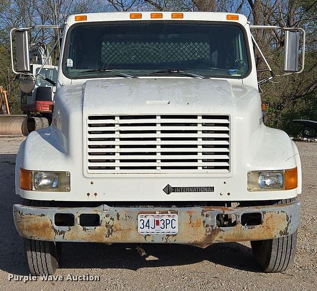 Image of International 4700 equipment image 1
