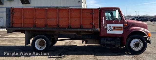 Image of International 4700 equipment image 3