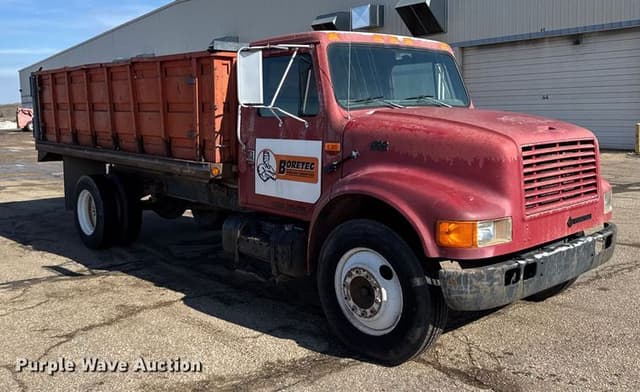 Image of International 4700 equipment image 2