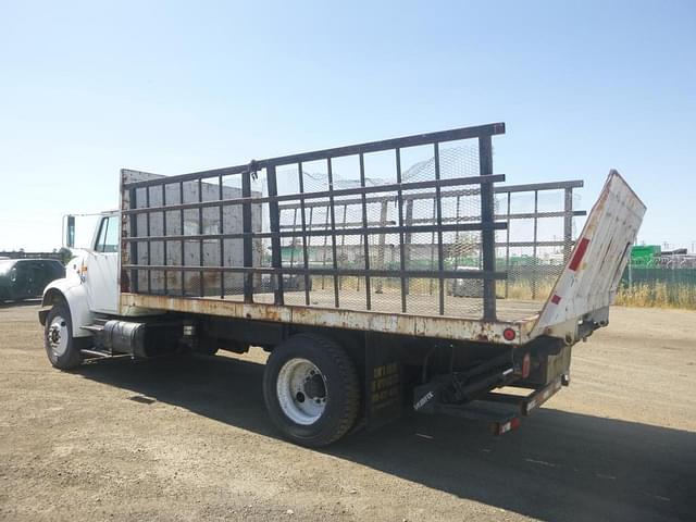 Image of International 4700 equipment image 3