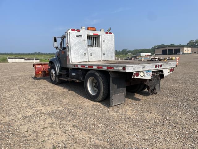 Image of International 4700 equipment image 2
