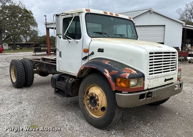 Image of International 4700 equipment image 2