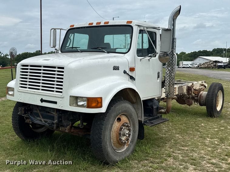 1995 International 4700 Equipment Image0