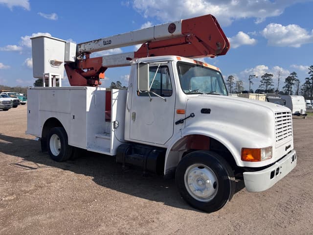 Image of International 4700 equipment image 1