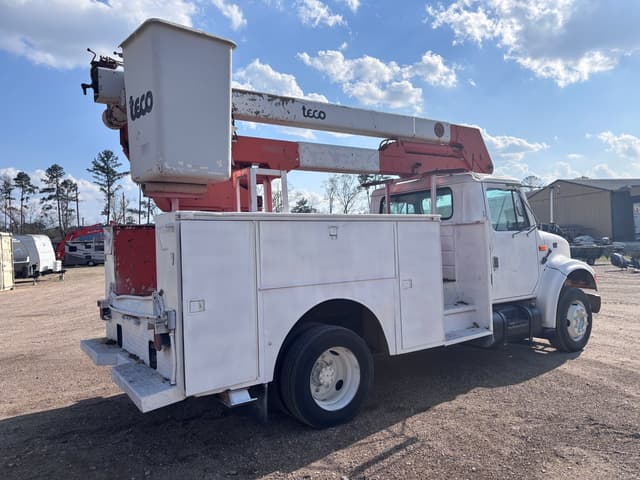 Image of International 4700 equipment image 2